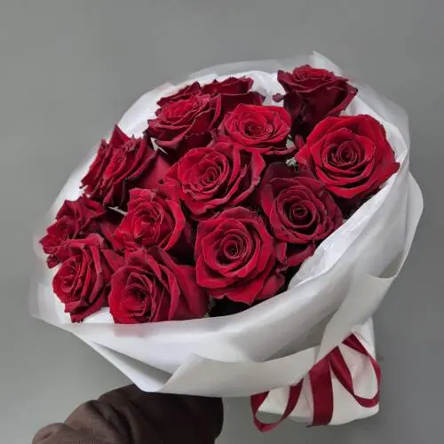 15 роз ЭКВАДОР с оформлением