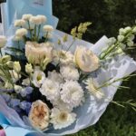 Букет «Моей любимой учительнице» с дельфиниумом и эустомой — фото галереи